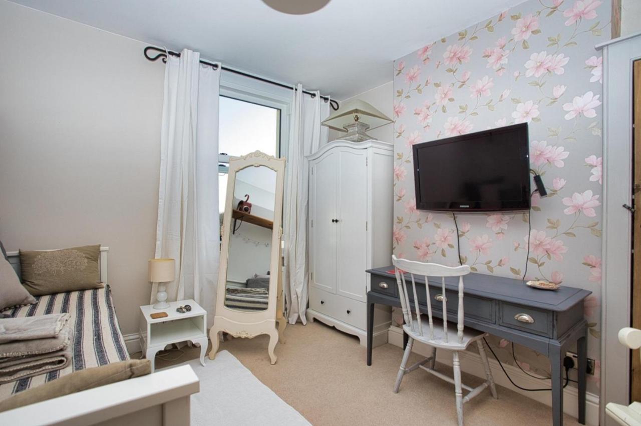 New Restful And Cosy 4 Bed Home Minutes From Beach Hythe  Exteriér fotografie